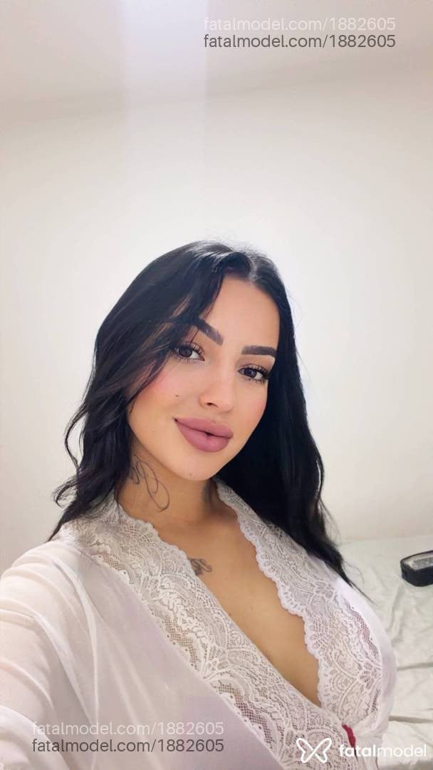 Acompanhante mulher com cabelo castanho de olhos pretos - Nataly