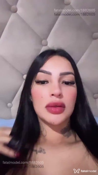 Acompanhante mulher com cabelo castanho de olhos pretos em Lins - Nataly