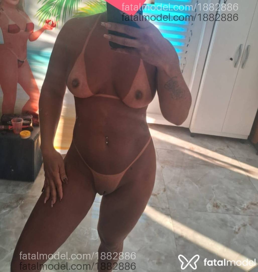Acompanhante mulher morena (o) de olhos pretos - Bruna Souza