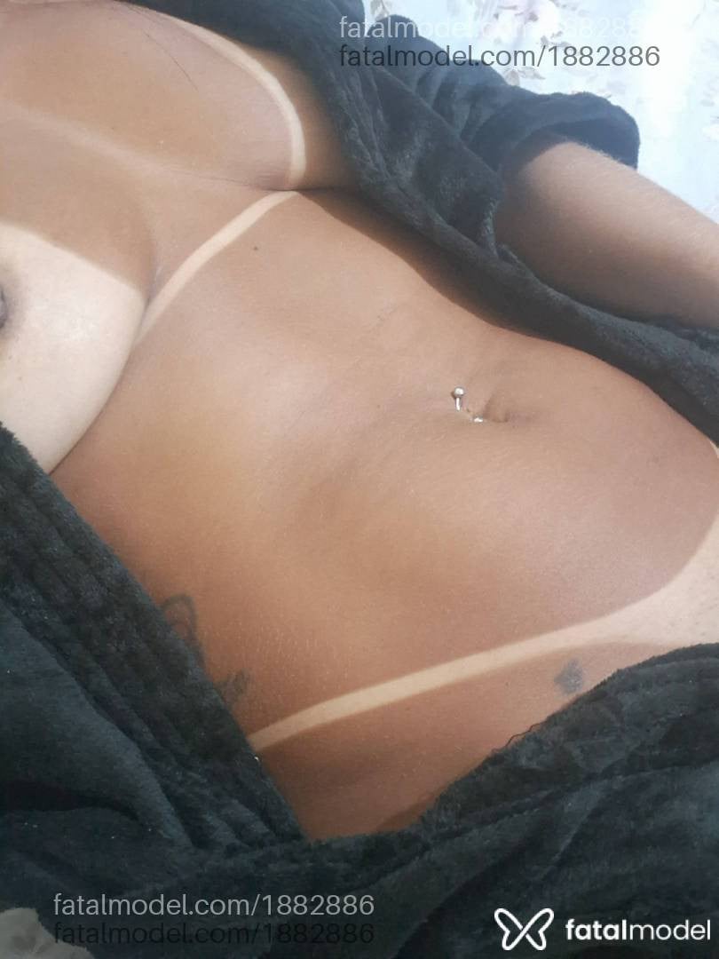 Acompanhante mulher morena (o) de olhos pretos - Bruna Souza