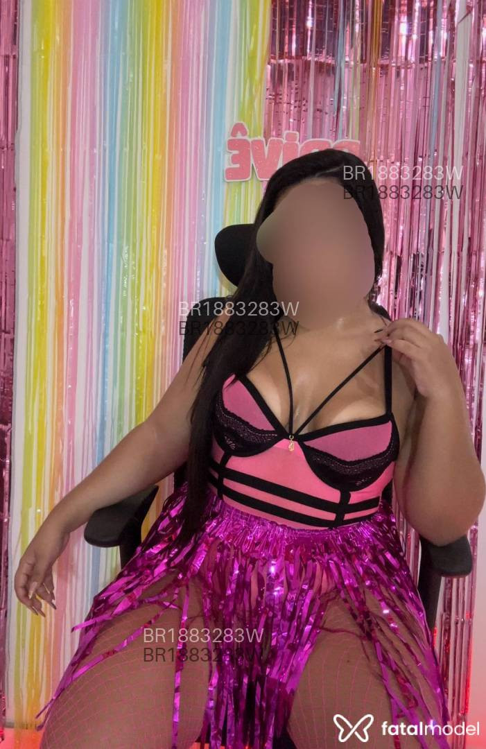 Acompanhante mulher morena (o) de olhos castanhos em Virtual Acompanhante mulher morena (o) de olhos castanhos em Virtual - Cayenne