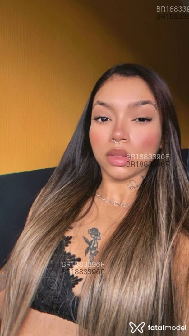 Acompanhante mulher loira (o) de olhos castanhos em Goiânia - Carolina Marques