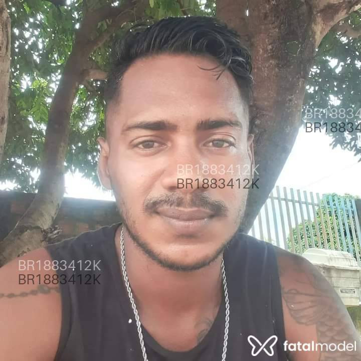 Acompanhante homem morena (o) de olhos castanhos em Ariquemes - Jhonatas