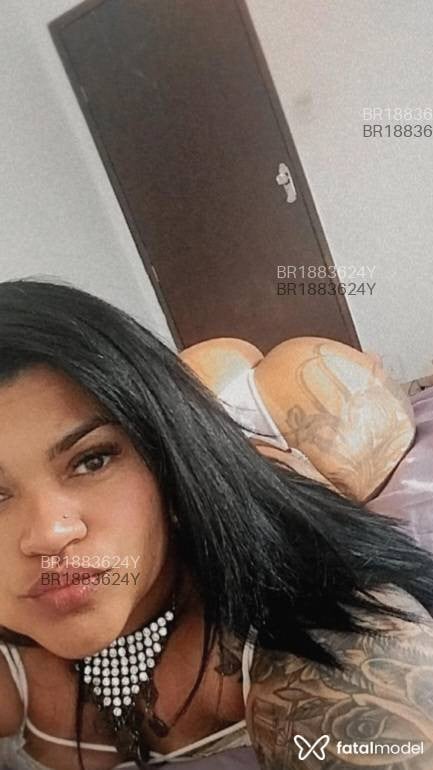 Acompanhante mulher morena (o) de olhos pretos - Sabrina