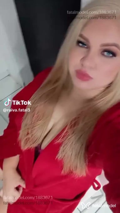 Acompanhante mulher ruiva (o) de olhos azuis em Brusque Acompanhante mulher ruiva (o) de olhos azuis em Brusque - Sofia Martins