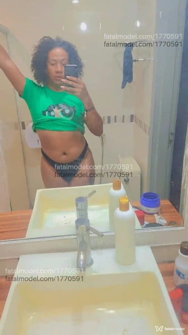 Acompanhante mulher trans morena (o) de olhos castanhos em Várzea Grande - Amanda