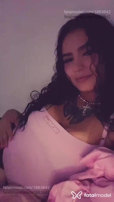 Acompanhante mulher com cabelo castanho de olhos castanhos em Gravataí - Bianca