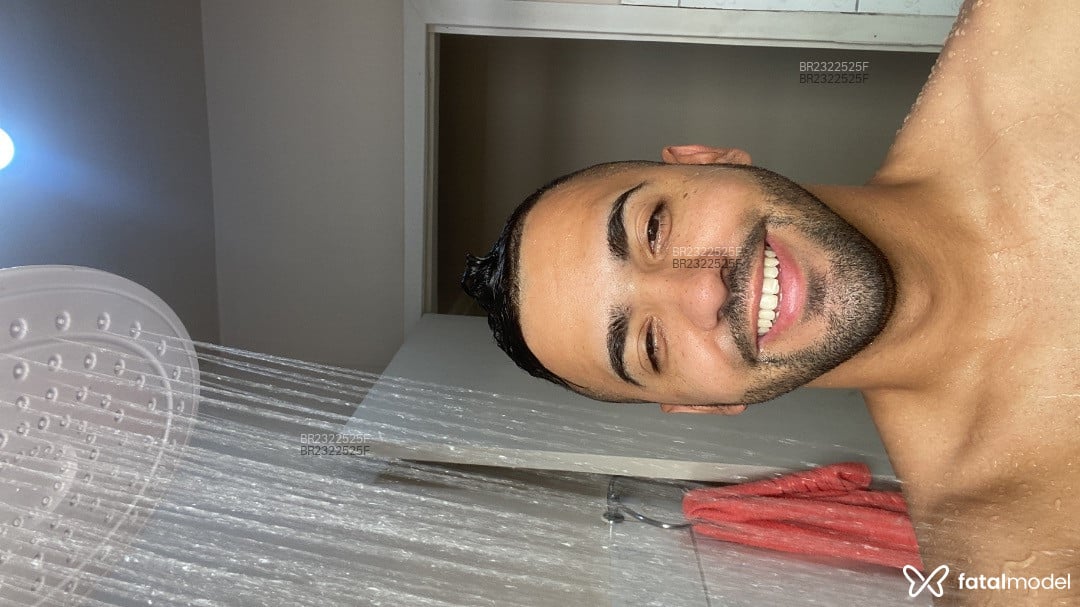 Acompanhante homem morena (o) de olhos pretos em São Paulo Acompanhante homem morena (o) de olhos pretos em São Paulo - Rodrigo