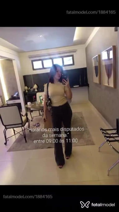 Acompanhante mulher com cabelo castanho de olhos castanhos em Campo Grande Acompanhante mulher com cabelo castanho de olhos castanhos em Campo Grande - Luíza Graciela
