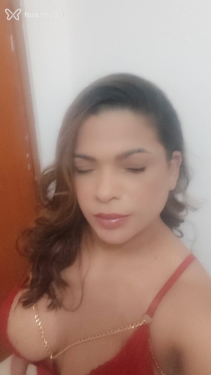 Acompanhante mulher com cabelo castanho de olhos castanhos - Isabelly Garcia