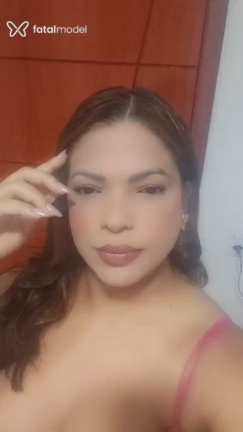 Acompanhante mulher com cabelo castanho de olhos castanhos - Isabelly Garcia