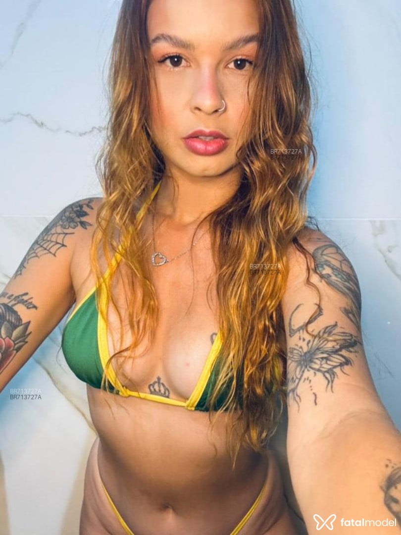 Acompanhante mulher ruiva (o) de olhos castanhos em Anápolis - Marcelly