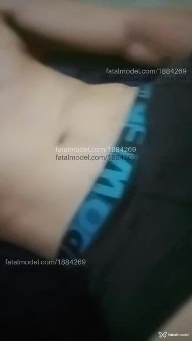 Acompanhante homem morena (o) de olhos castanhos em Cascavel - Leonardo oliver