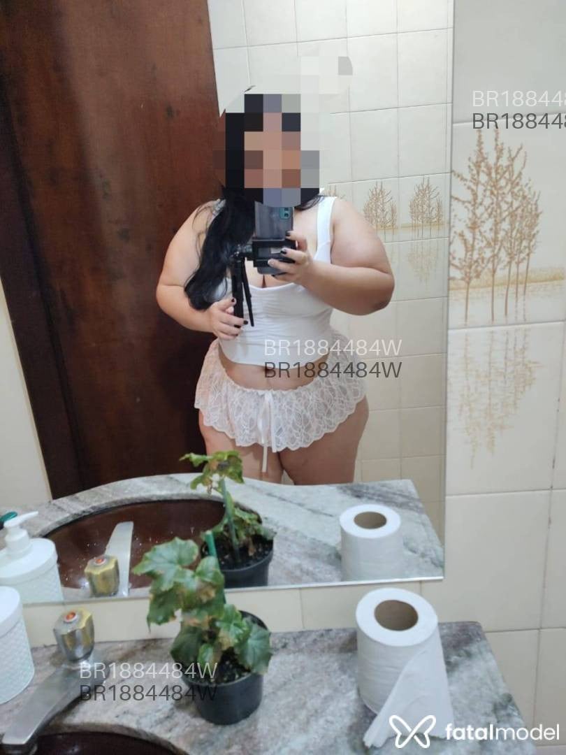 Acompanhante mulher morena (o) de olhos castanhos em Caratinga Acompanhante mulher morena (o) de olhos castanhos em Caratinga - Rebeka Mion