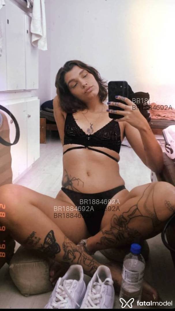 Acompanhante mulher morena (o) de olhos verdes em São Paulo - Rafaela