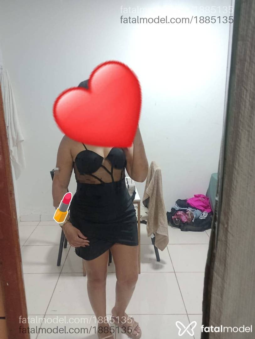 Acompanhante mulher com cabelo castanho de olhos verdes - Fernanda