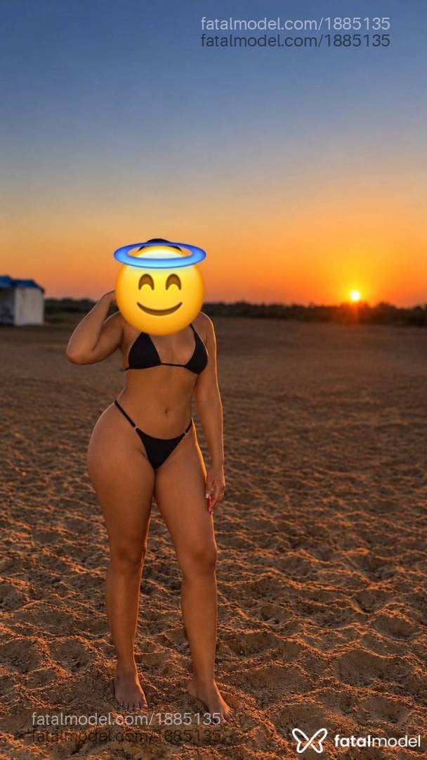 Acompanhante mulher com cabelo castanho de olhos verdes - Fernanda
