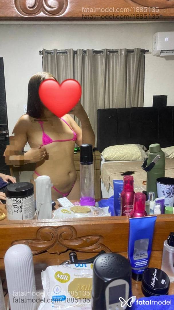 Acompanhante mulher com cabelo castanho de olhos verdes - Fernanda