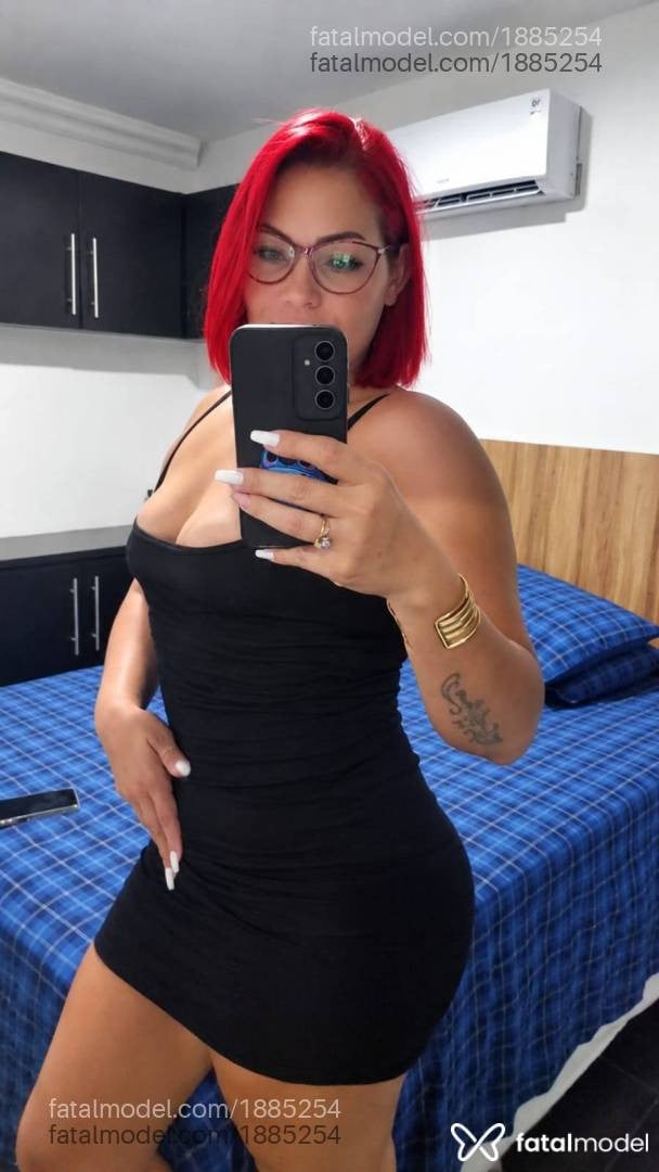 Acompanhante mulher ruiva (o) de olhos castanhos - Agatha Capelly
