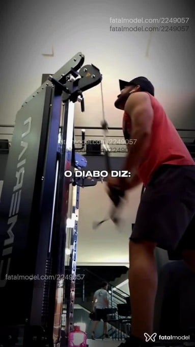Acompanhante homem morena (o) de olhos castanhos em Criciúma - Negodojob