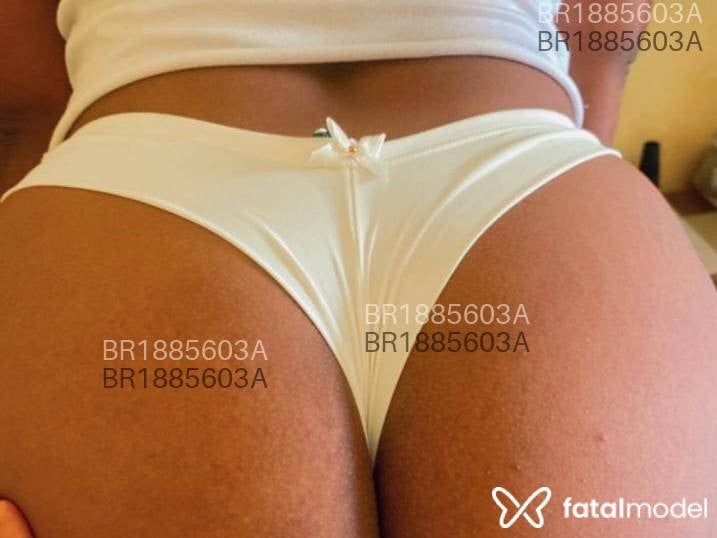 Acompanhante mulher com cabelo castanho de olhos castanhos em Floriano Acompanhante mulher com cabelo castanho de olhos castanhos em Floriano - Alicia