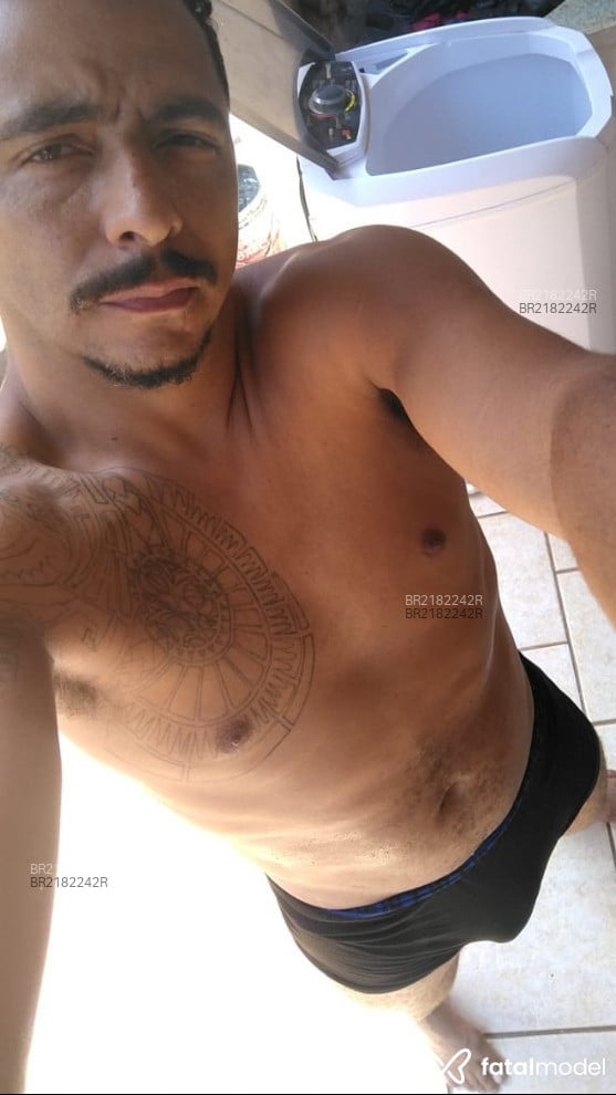Acompanhante homem morena (o) de olhos castanhos em São José do Rio Preto Acompanhante homem morena (o) de olhos castanhos em São José do Rio Preto - Jhon