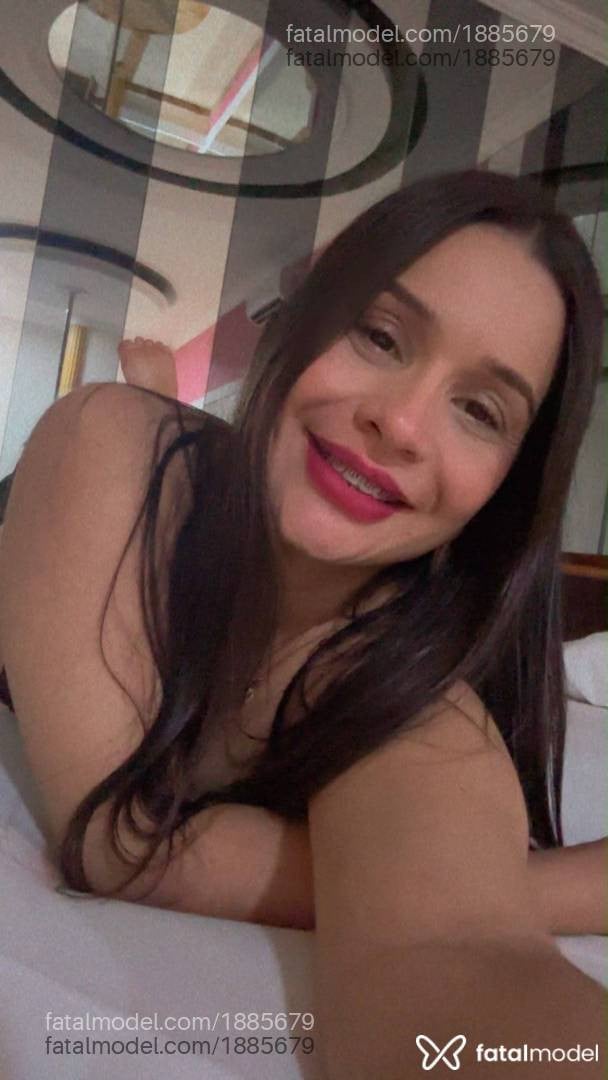 Acompanhante mulher morena (o) de olhos castanhos - Alice