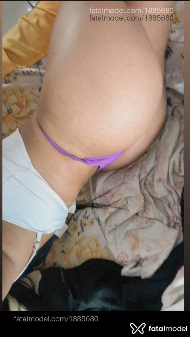 Acompanhante mulher morena (o) de olhos castanhos em Goianésia - Letícia