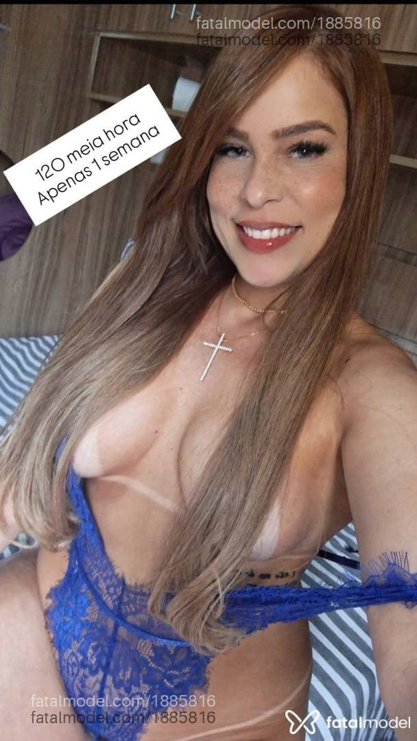Acompanhante mulher ruiva (o) de olhos cinza - Nina Santos