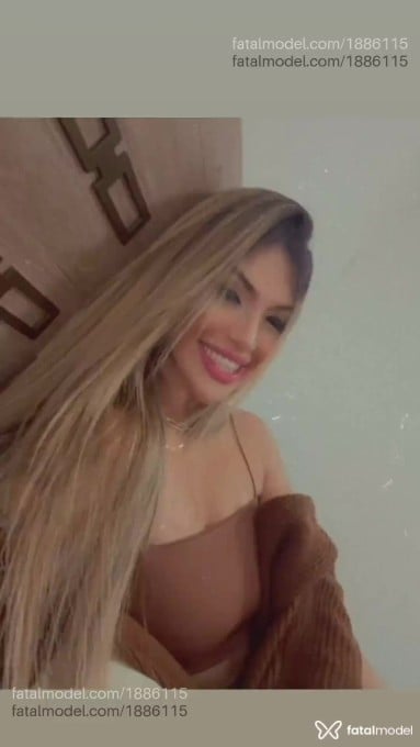 Acompanhante mulher loira (o) de olhos castanhos em Santa Maria - Mel