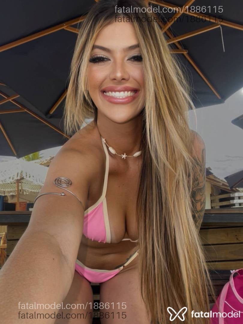 Acompanhante mulher loira (o) de olhos castanhos em Santa Maria - Melissa
