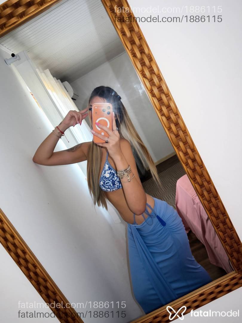 Acompanhante mulher loira (o) de olhos castanhos - Mel
