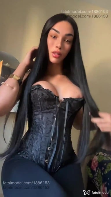 Acompanhante mulher trans morena (o) de olhos castanhos em Brasília Acompanhante mulher trans morena (o) de olhos castanhos em Brasília - Fernanda Macena