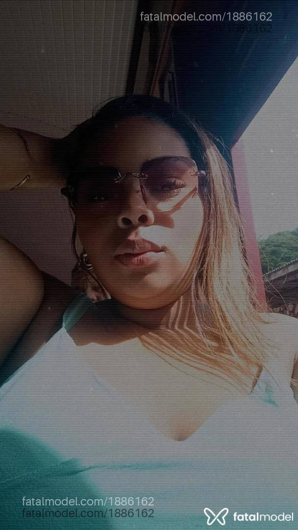 Acompanhante mulher com cabelo castanho de olhos castanhos em São Pedro da Aldeia - Faby