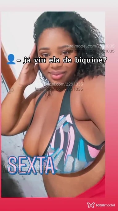 Acompanhante mulher com cabelo castanho de olhos pretos em Virtual Acompanhante mulher com cabelo castanho de olhos pretos em Virtual - Morena