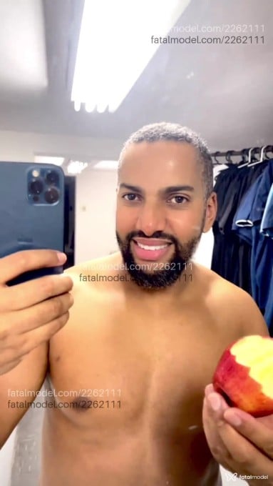 Acompanhante homem com cabelo castanho de olhos castanhos em São Paulo - Ricardo Santos