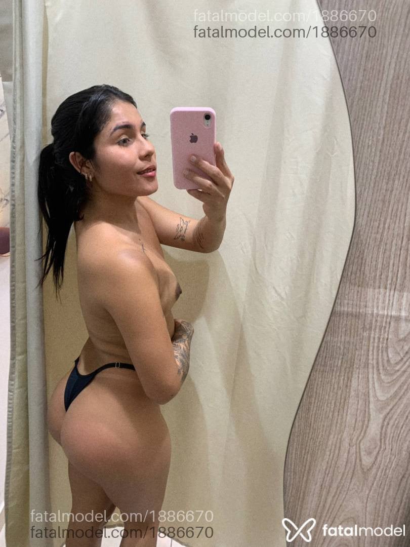Acompanhante mulher trans morena (o) de olhos castanhos - Agatha
