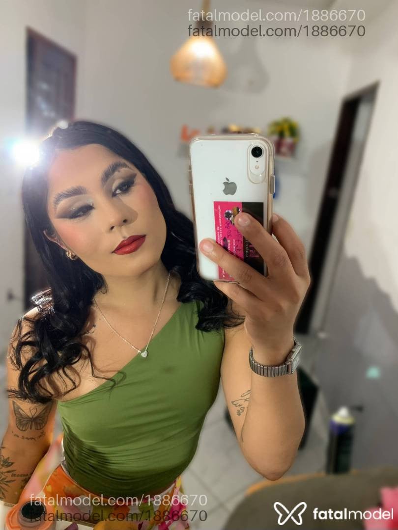 Acompanhante mulher trans morena (o) de olhos castanhos em Feira de Santana - Agatha