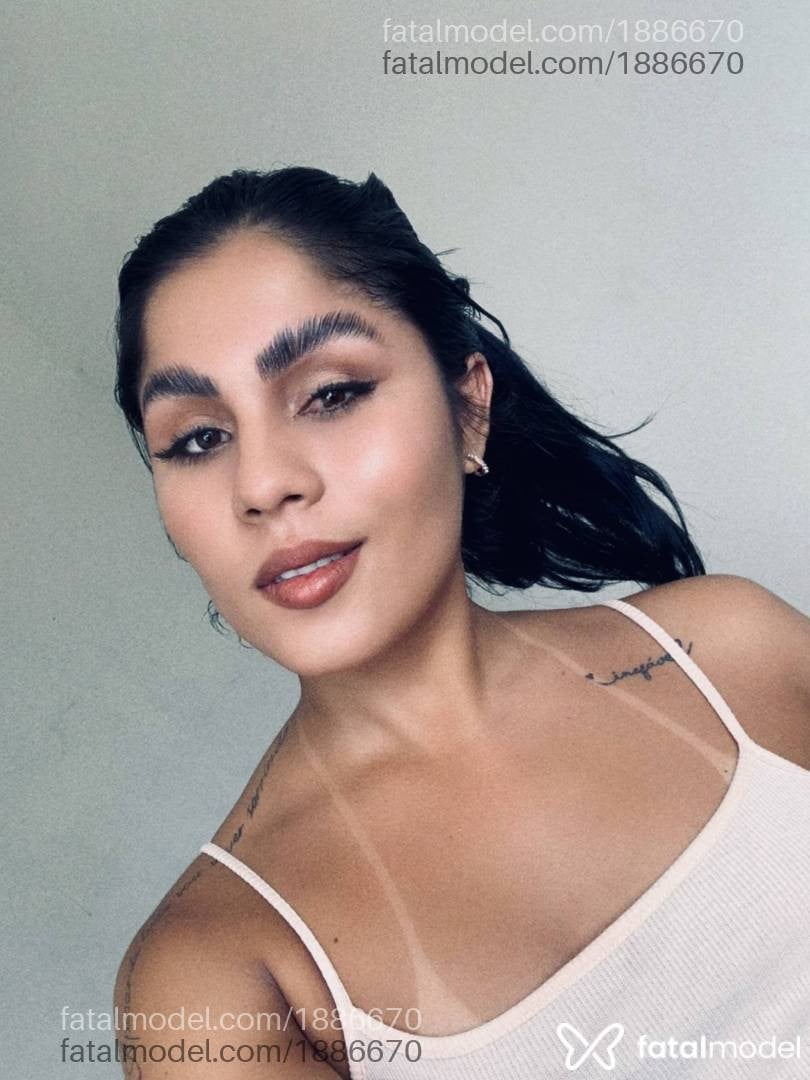 Acompanhante mulher trans morena (o) de olhos castanhos em Feira de Santana - Agatha