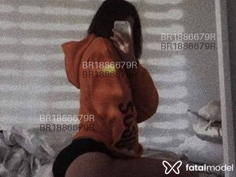 Acompanhante mulher com cabelo castanho de olhos castanhos em Ariquemes - Barbara