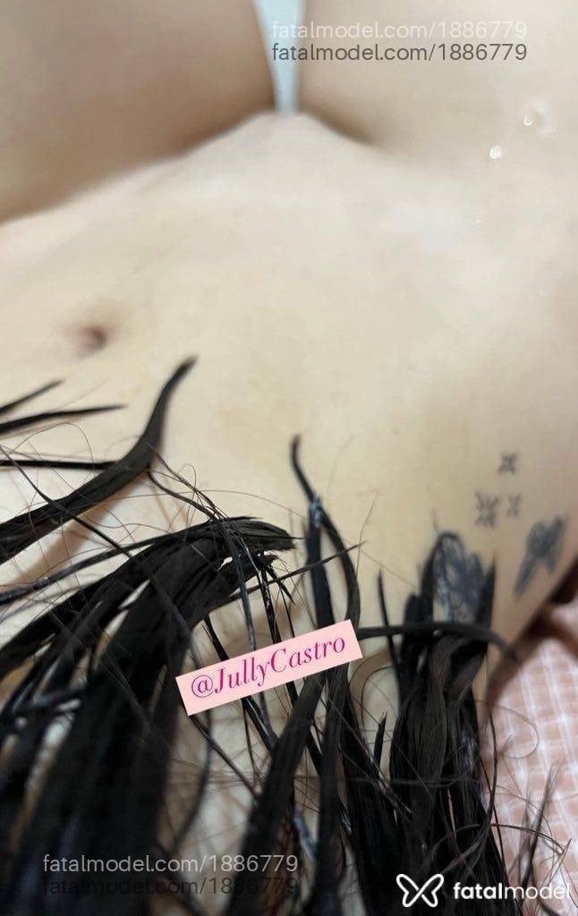 Acompanhante mulher com cabelo castanho de olhos castanhos - Jully Castro
