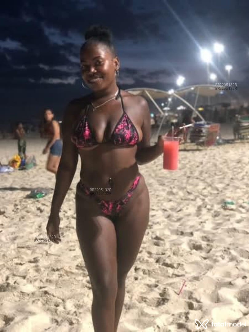 Acompanhante mulher morena (o) de olhos castanhos em Rio de Janeiro - Pérola Negra
