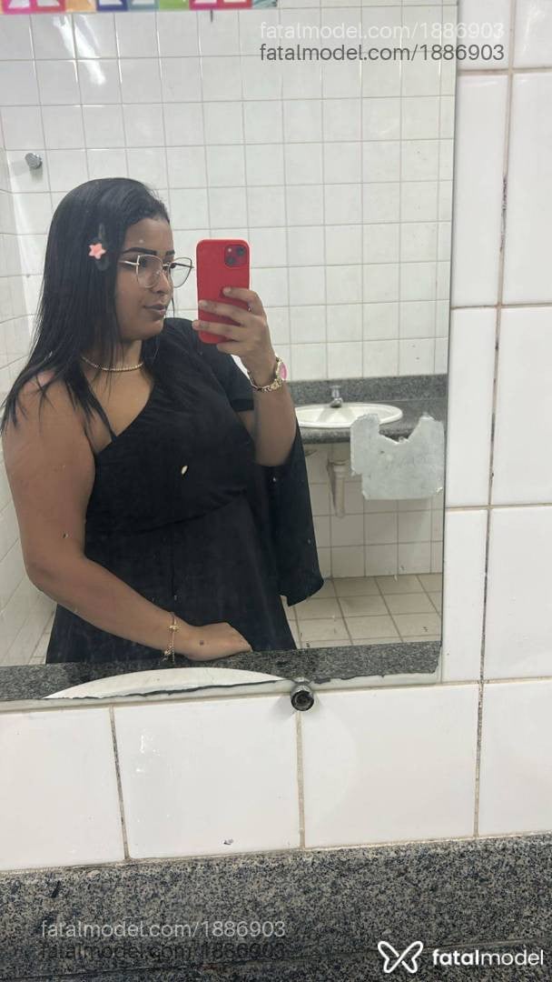 Acompanhante mulher morena (o) de olhos pretos em Eunápolis - Renata