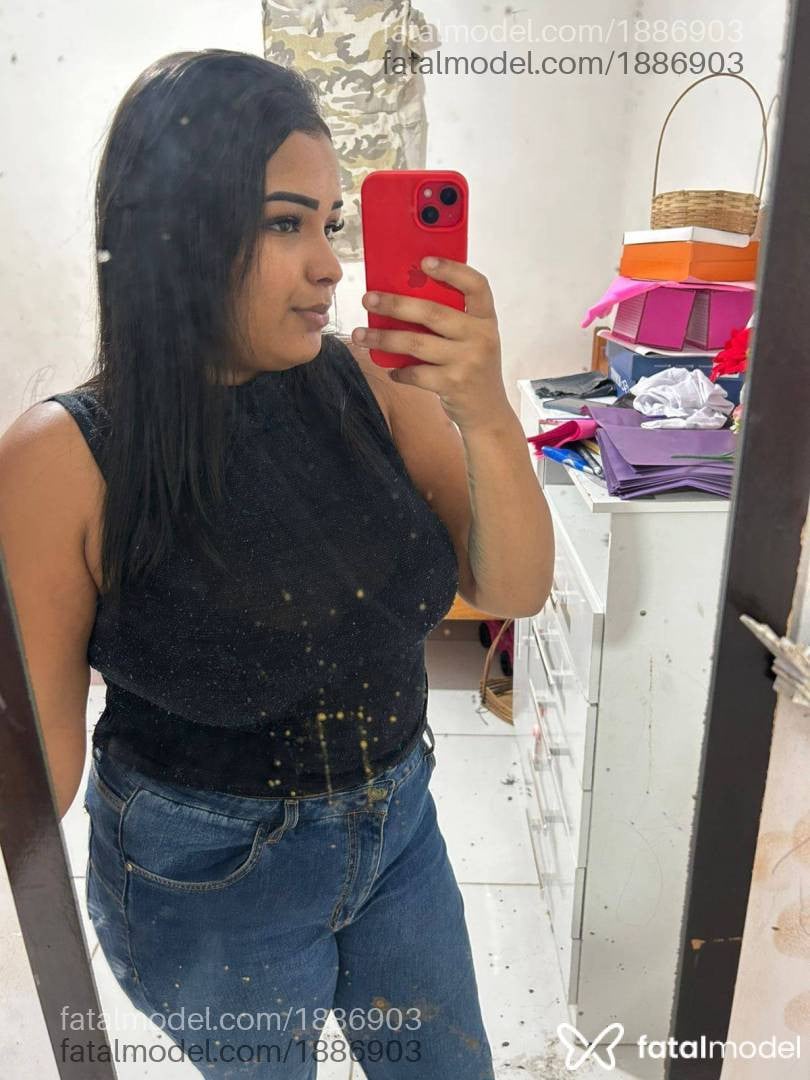 Acompanhante mulher morena (o) de olhos pretos em Eunápolis - Renata