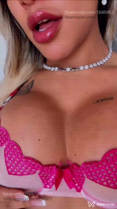 Acompanhante mulher loira (o) de olhos castanhos em Juiz de Fora - Bruna Martins