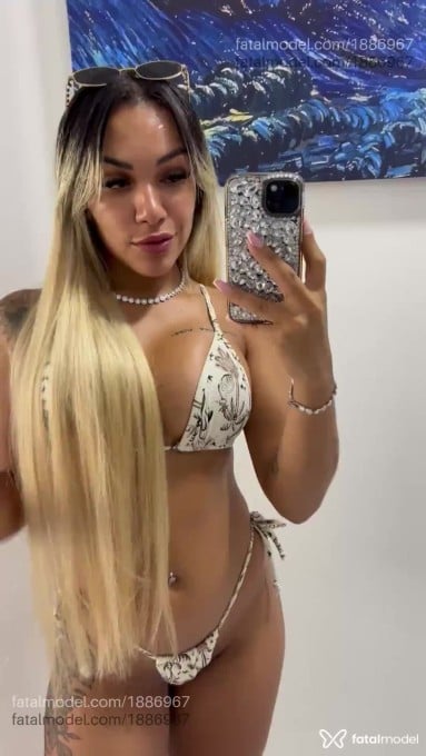 Acompanhante mulher loira (o) de olhos castanhos em Juiz de Fora - Bruna Martins