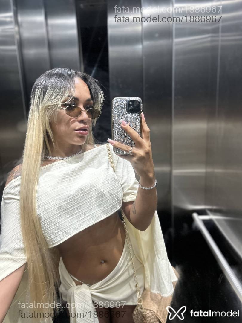 Acompanhante mulher loira (o) de olhos castanhos em Juiz de Fora - Bruna Martins