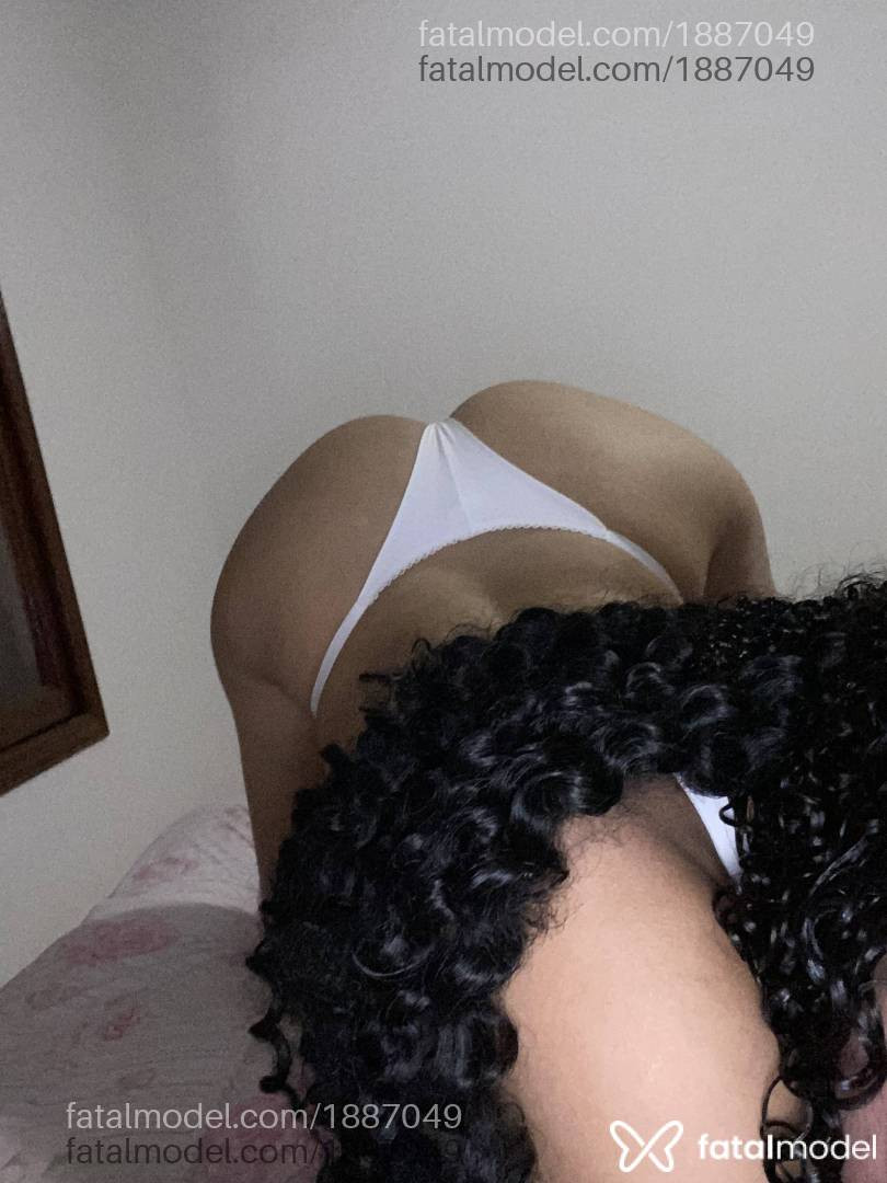 Acompanhante mulher com cabelo castanho de olhos castanhos em Lajeado - Sara
