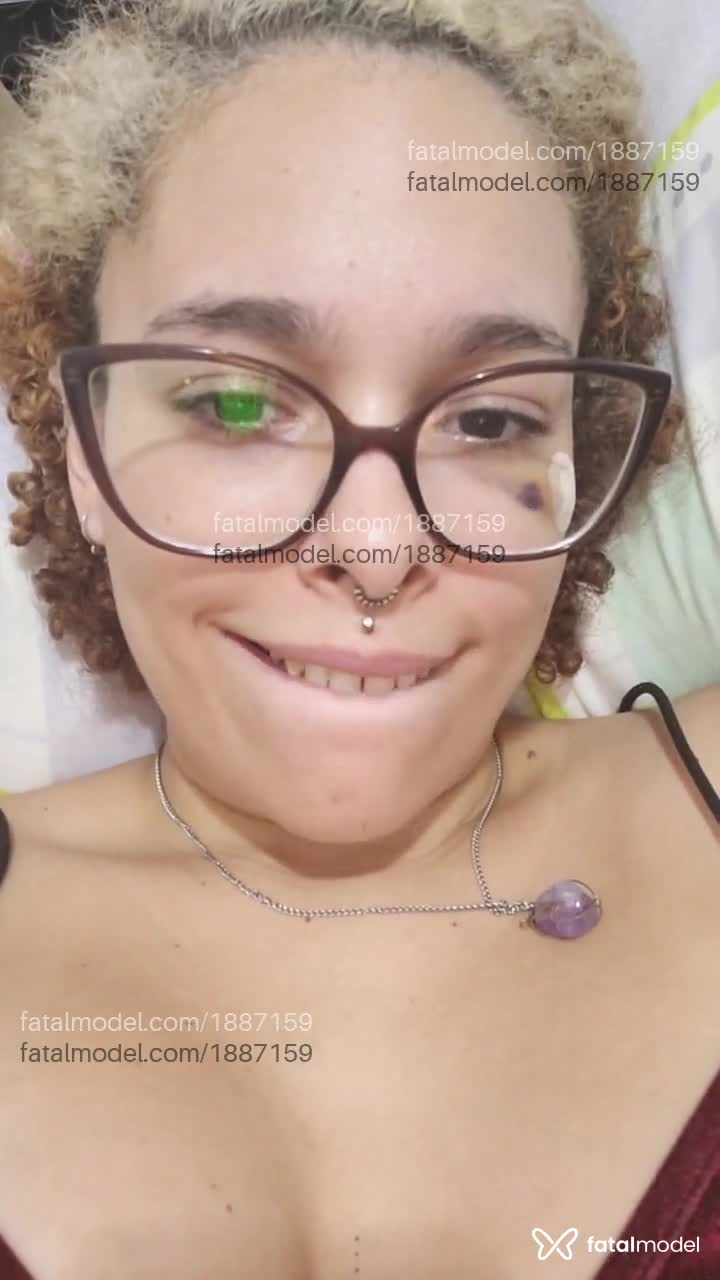 Acompanhante mulher ruiva (o) de olhos castanhos em Virtual - Luna