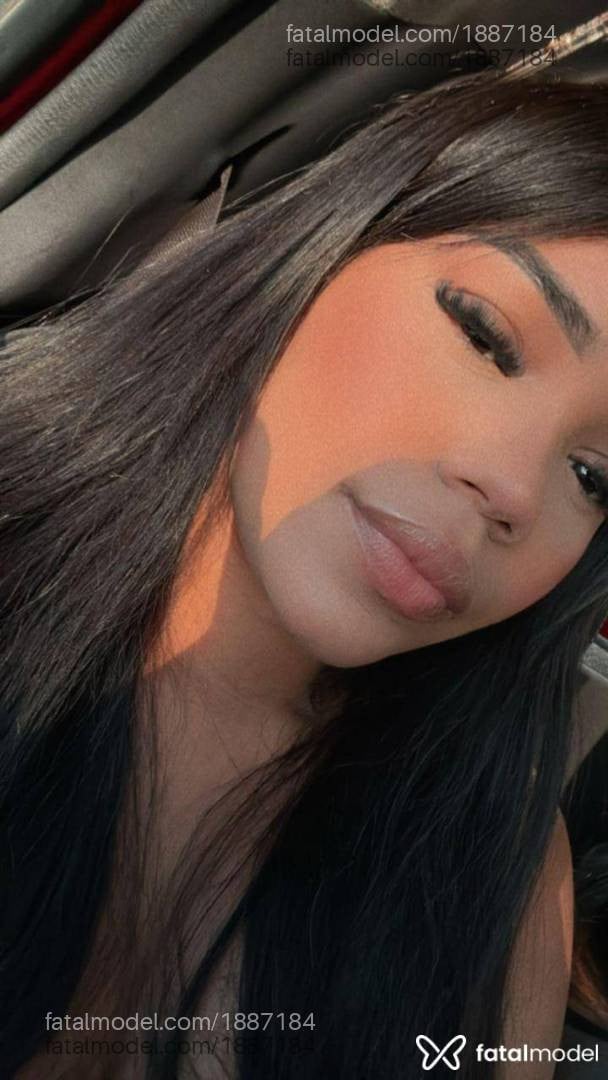 Acompanhante mulher morena (o) de olhos castanhos - Tatá Magalhães